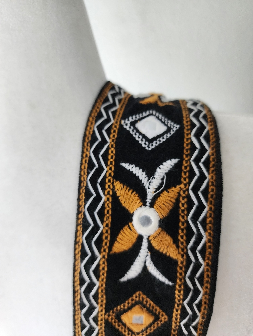 Free People RARE Vic Velvet Embroidered Slouchy Boho Bag In Moody Midnight - Picture 11 of 16